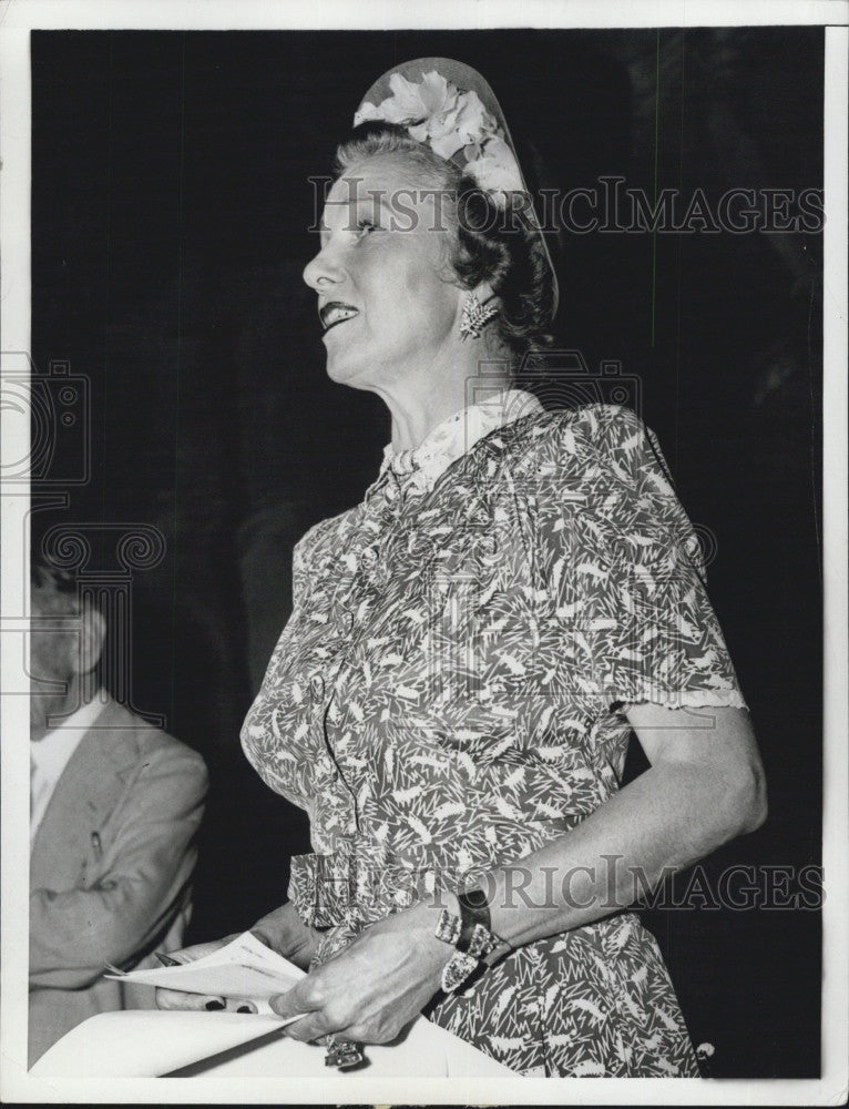 1941 Press Photo Mrs. Irene Castle McLaughlin, head of the Orphans of the Storm - Historic Images