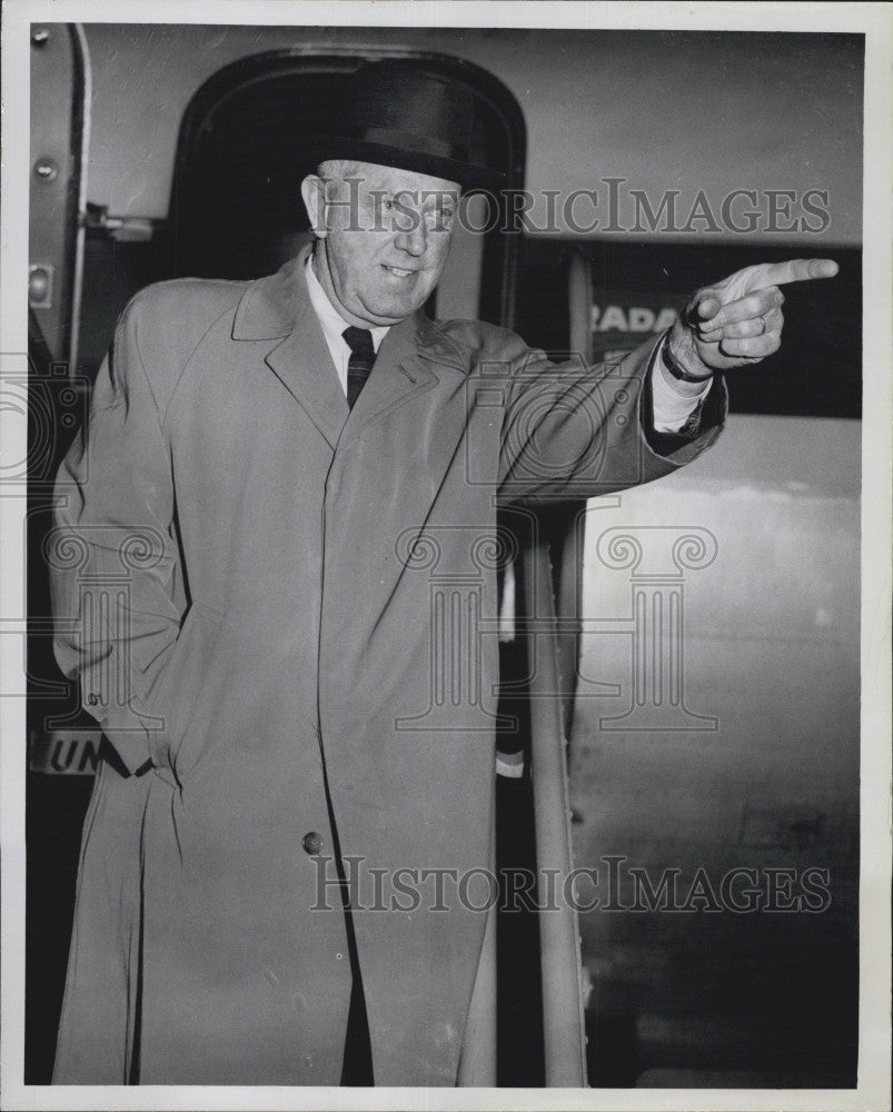 1958 Press Photo Erskine Caldwell &quot;God&#39;s Little Acre&quot; - Historic Images