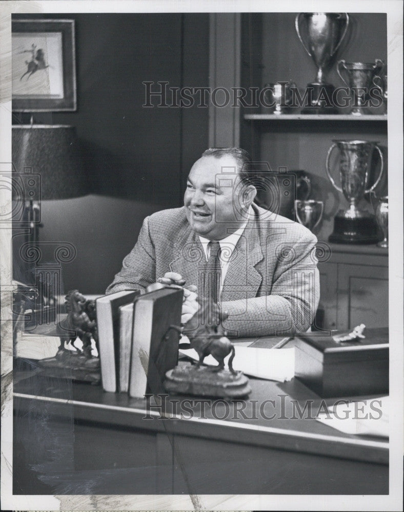 1952 Press Photo Football coach &amp; poet Herman Hickman - Historic Images