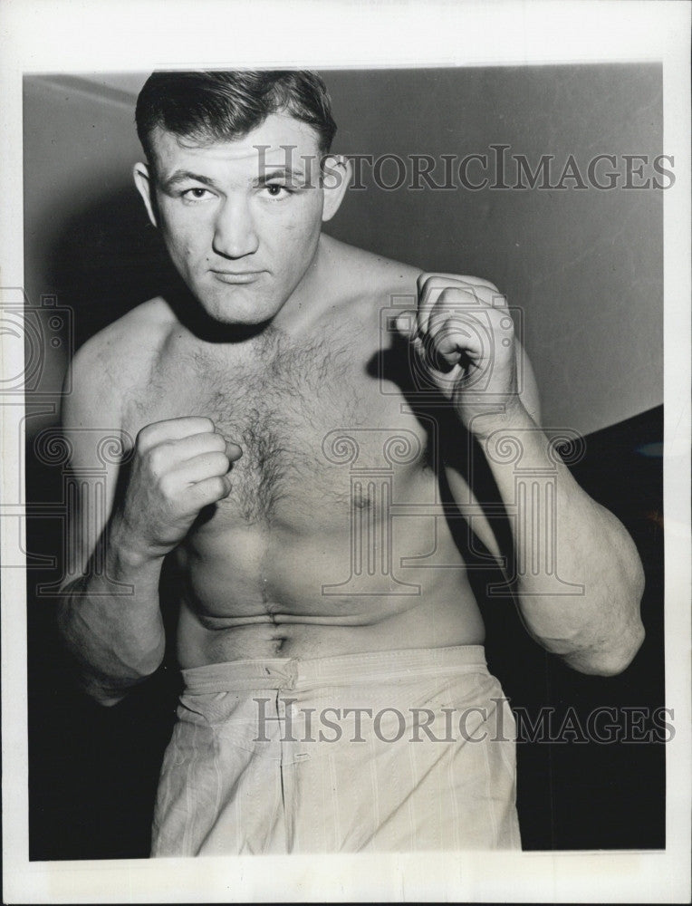 1944 Press Photo Boxer, Joe Baksi in training - Historic Images