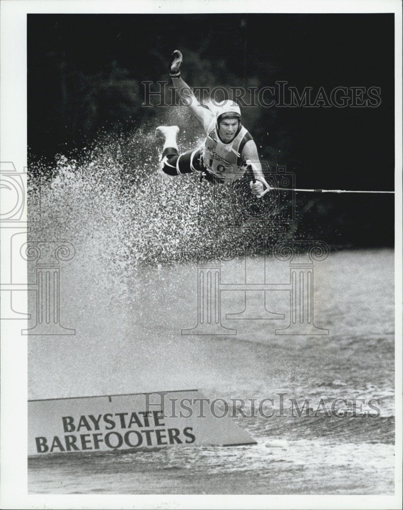 2001 Press Photo Roger Williams Professional Watersports - Historic Images