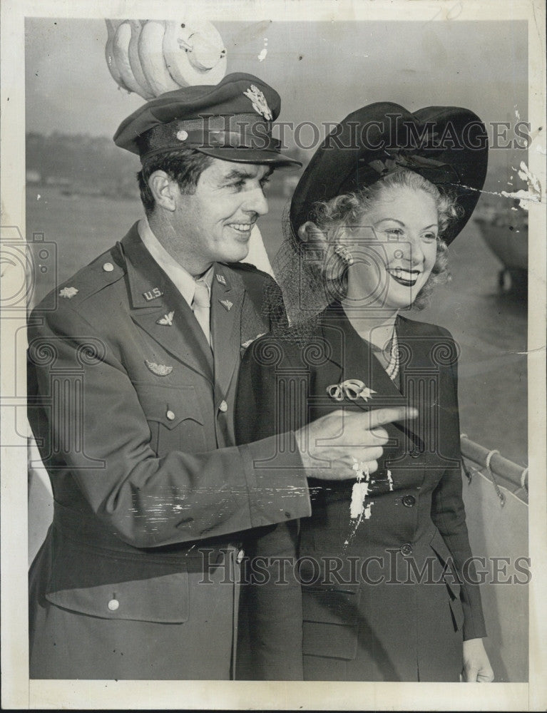 1946 Press Photo Lt. Col. Christy Mathewson and his bride Lola - Historic Images