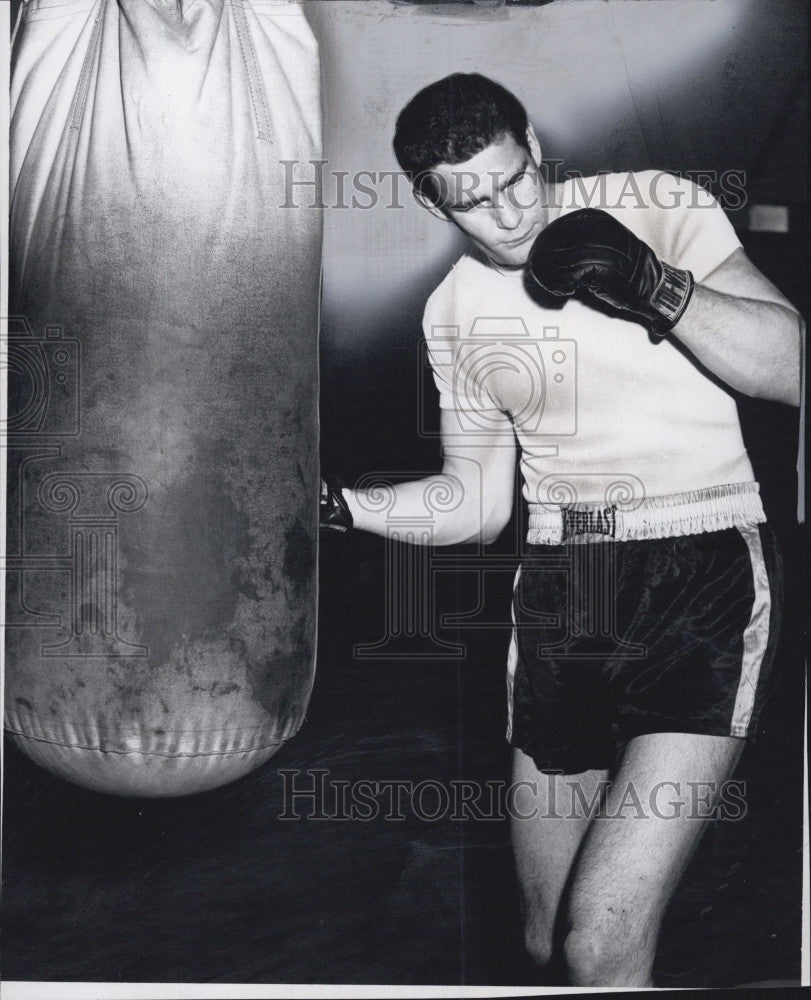 1965 Press Photo Boxer James J. Beattie - Historic Images