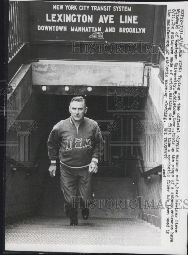 1960 Press Photo Head Trainer Steve Witowski of Wesleyan Univ tries out new - Historic Images