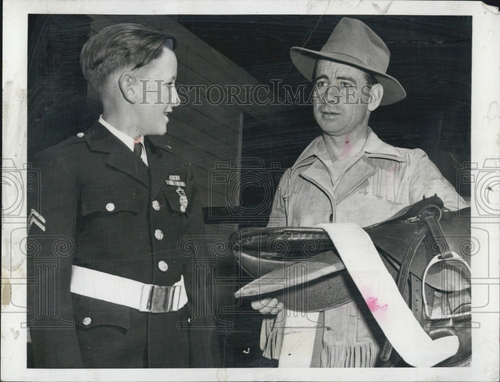 1946 Press Photo Vance Longden, 12-years-old, corporal at San Rafael, dad Johnny - Historic Images