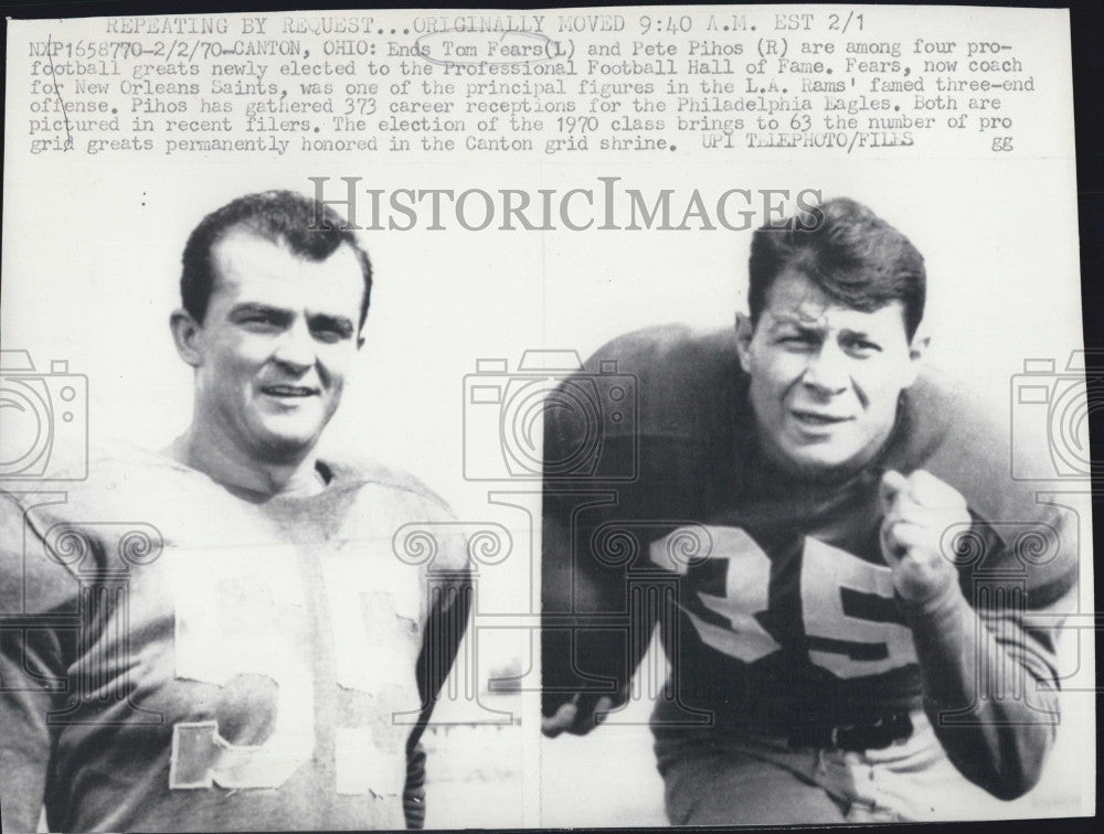 1970 Press Photo Ends Tom Fears and Pete Pihos elected to Football Hall of Fame - Historic Images