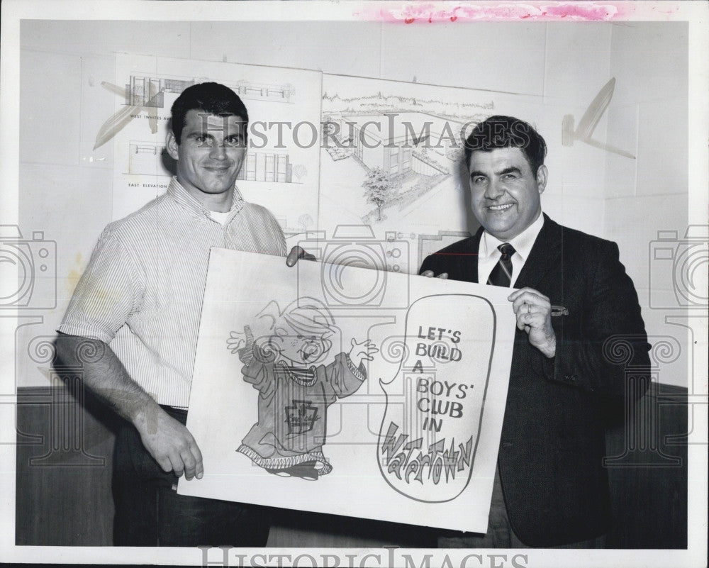 1969 Press Photo Bob Cappadonna Northeastern Football Player Vic Palladino - Historic Images