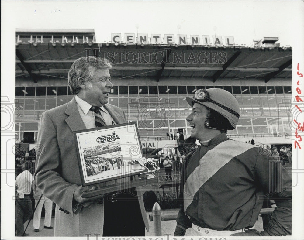 1983 Press Photo Horse Jockey Ken Martin Littleton Day Kentucky Derby - Historic Images