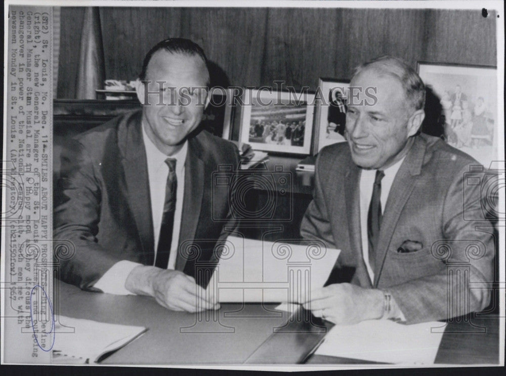 1967 Press Photo Bing Devine Manager St. Louis Cardinals Stan Musial - Historic Images