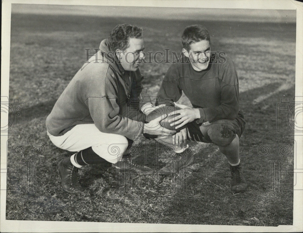 1942 Press Photo Coach Bill Ohrenberger Boston Eagles College - Historic Images