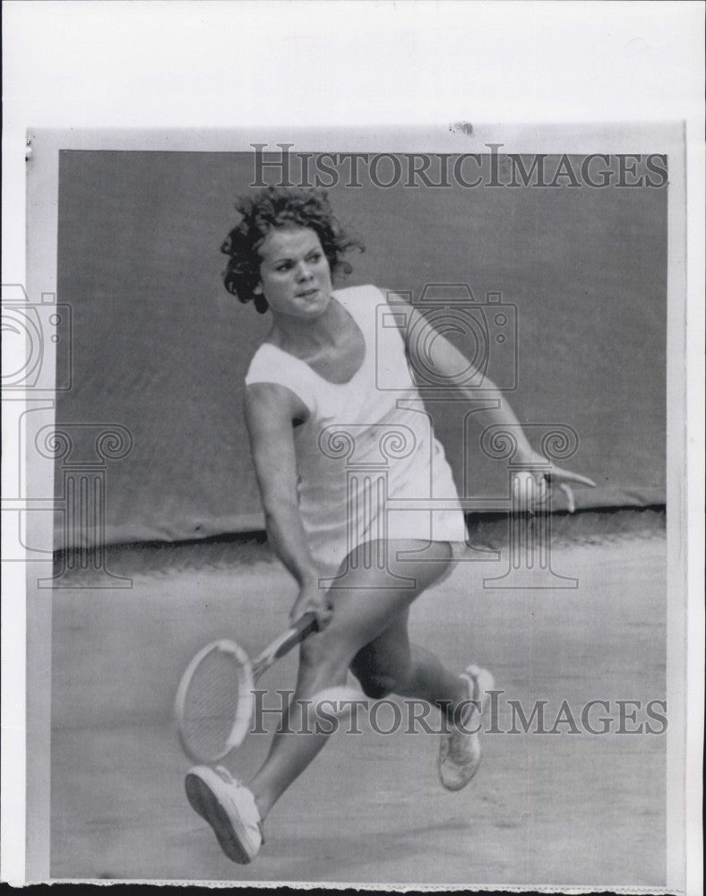 1972 Press Photo Evonne Goolagong at French Open Tennis - Historic Images