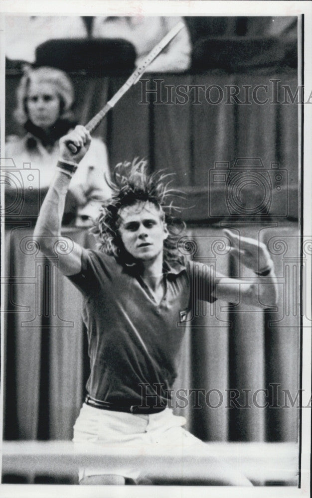 1975 Press Photo Tennis champ Bjorn Borg in action - Historic Images