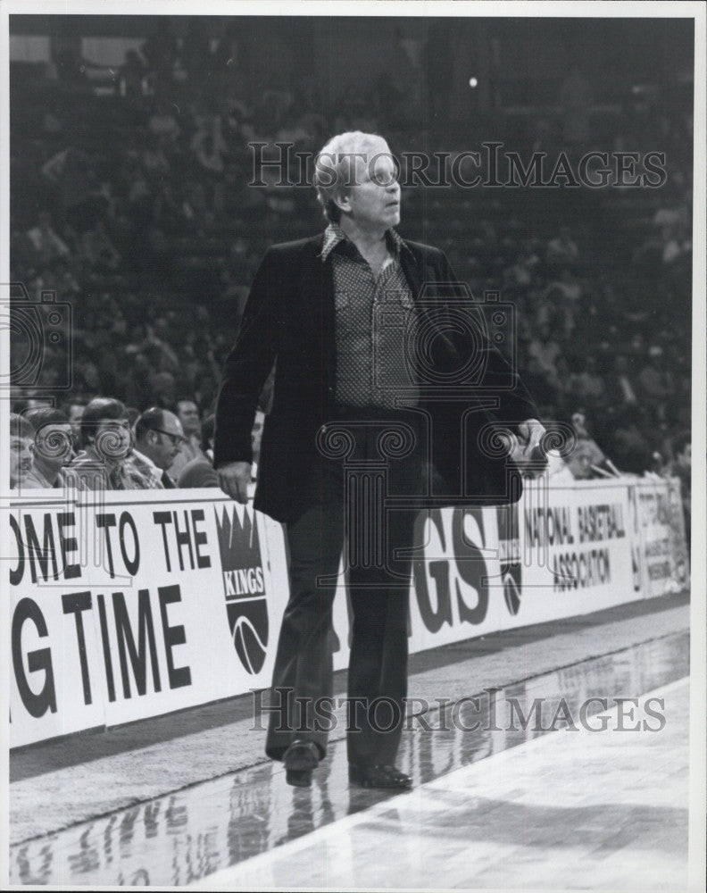 Press Photo Cotton Fitzsimmons Manager Phoenix Suns Basketball - Historic Images