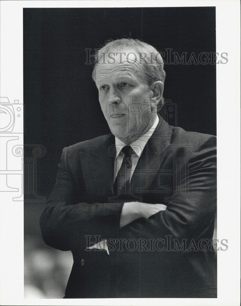 Press Photo Cotton Fitzsimmons Phoenix Suns Basketball Coach - Historic Images
