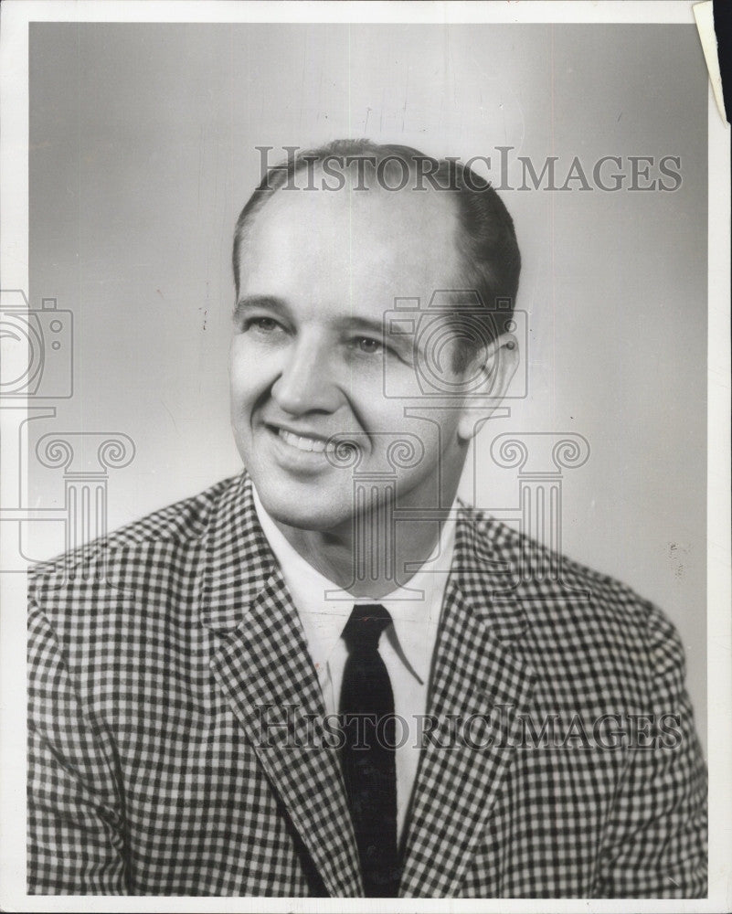 1961 Press Photo Bob Stevens, head basketball coach U of S C. - Historic Images