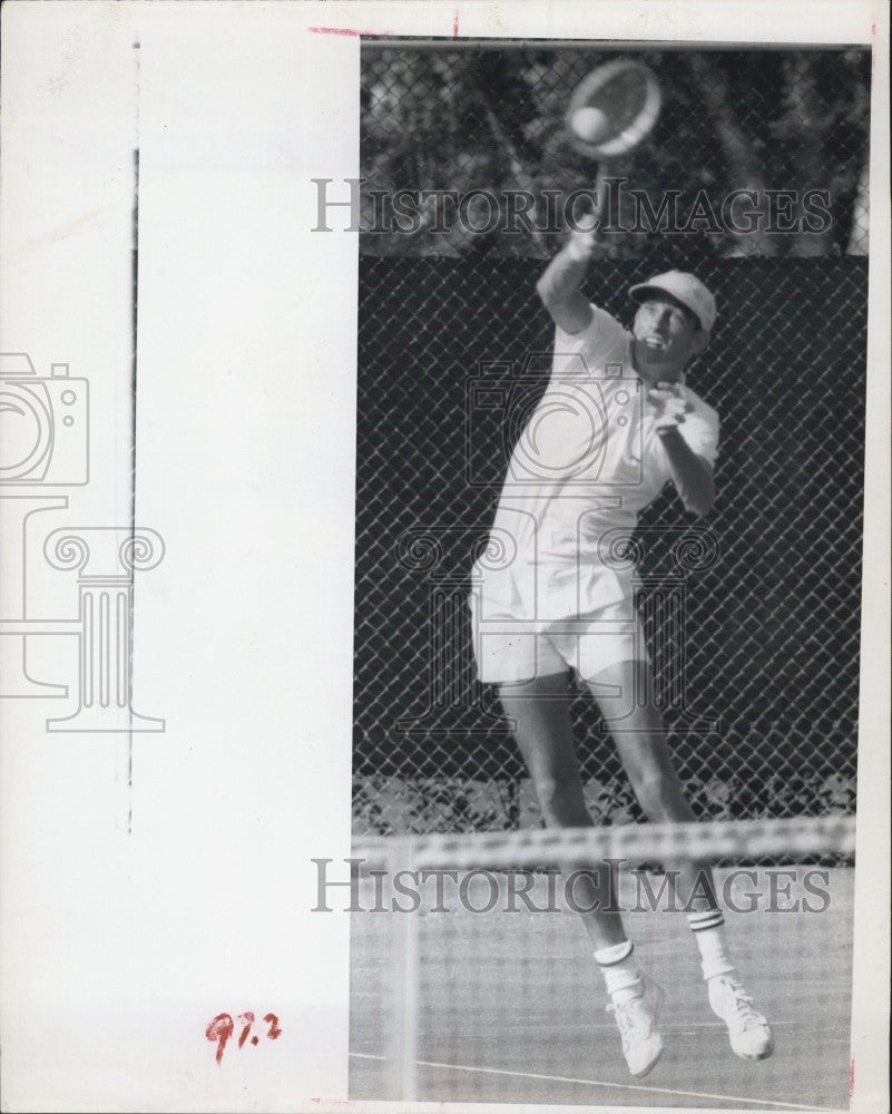 1964 Press Photo Frank Froehling at Masters tennis - Historic Images