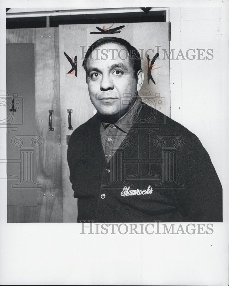 1974 Press Photo Coach Mike Rodriguez, Catholic C. High - Historic Images