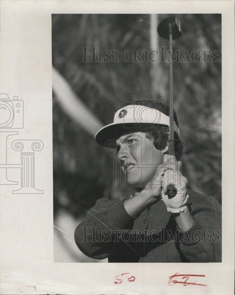 1964 Press Photo Golfer Kathy Cornelius on the course - Historic Images