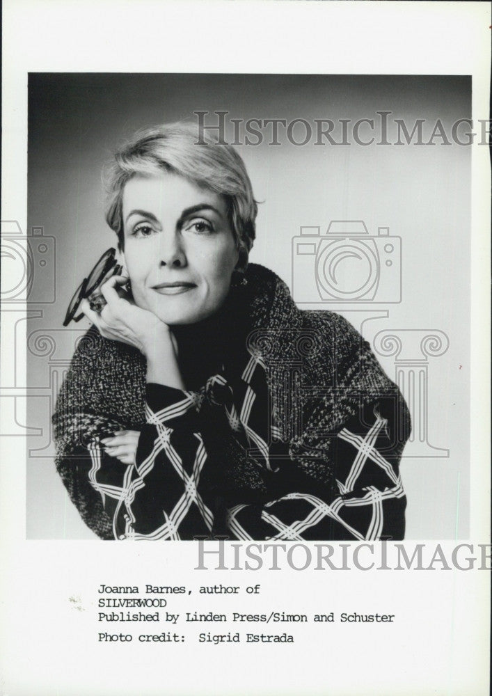 Press Photo Joanna Barnes , author of &quot;Silverwood&quot; - Historic Images