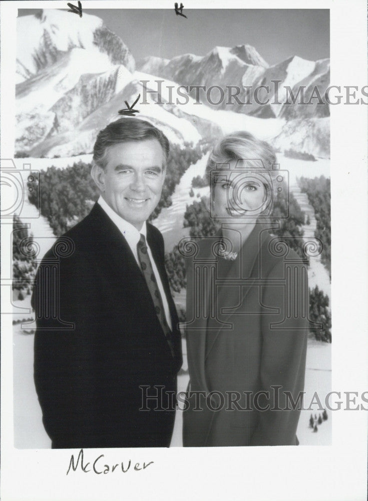 1992 Press Photo CBS&#39;s Tim McCarver &amp; Paula Zahn - Historic Images