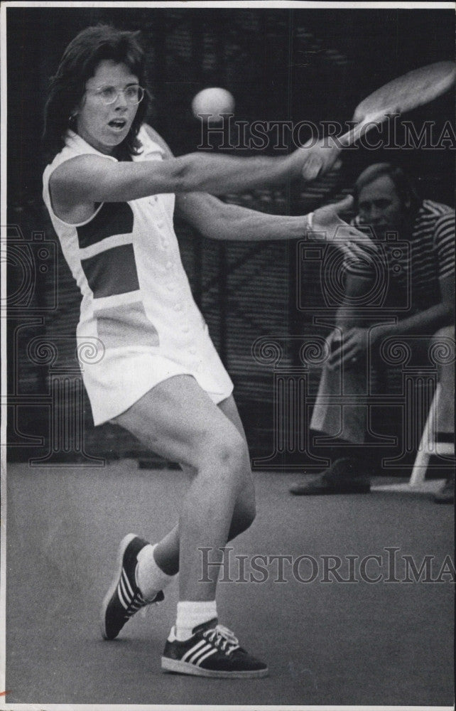 1973 Press Photo Billy Jean King at  tennis match - Historic Images