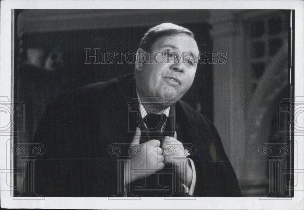 1948 Press Photo Actor Charles Laughton  in &quot;Because of Him&quot; - Historic Images