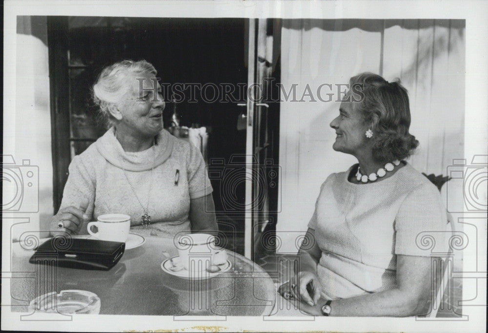 1971 Press Photo Baroness Maria Von Trapp and Lady Cumming-Bruce - Historic Images