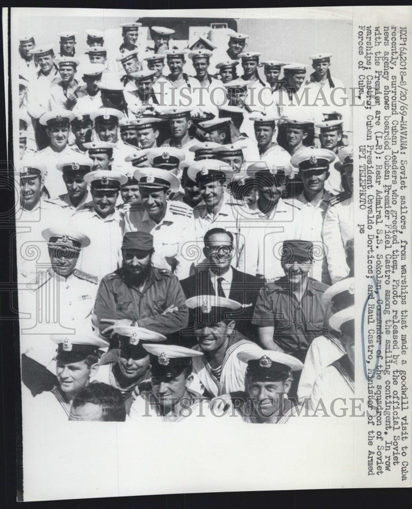 1969 Press Photo Cuban Prime Minister Fidel Castro, Rear Adm. S. S. Sokolan - Historic Images