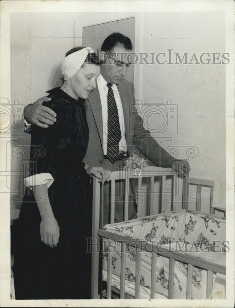 1956 Press Photo Mr and Mrs Stephen Ruotolo, Parents of Kidnapped Girl - Historic Images