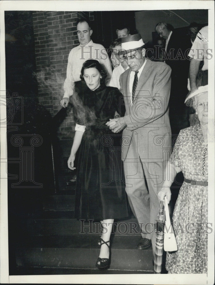 1956 Press Photo Mr. and Mrs. Stephen Ruotolo, Parents of Kidnapped Girl Cynthia - Historic Images