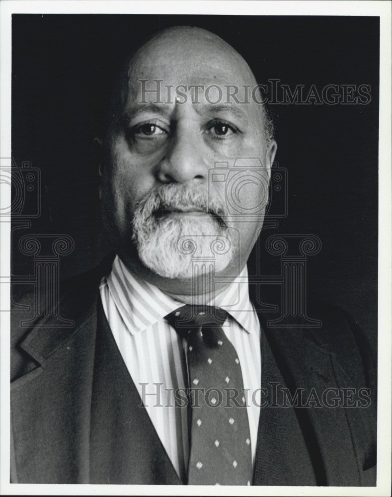 1987 Press Photo Print Sales Executive Vernon LBeau - Historic Images