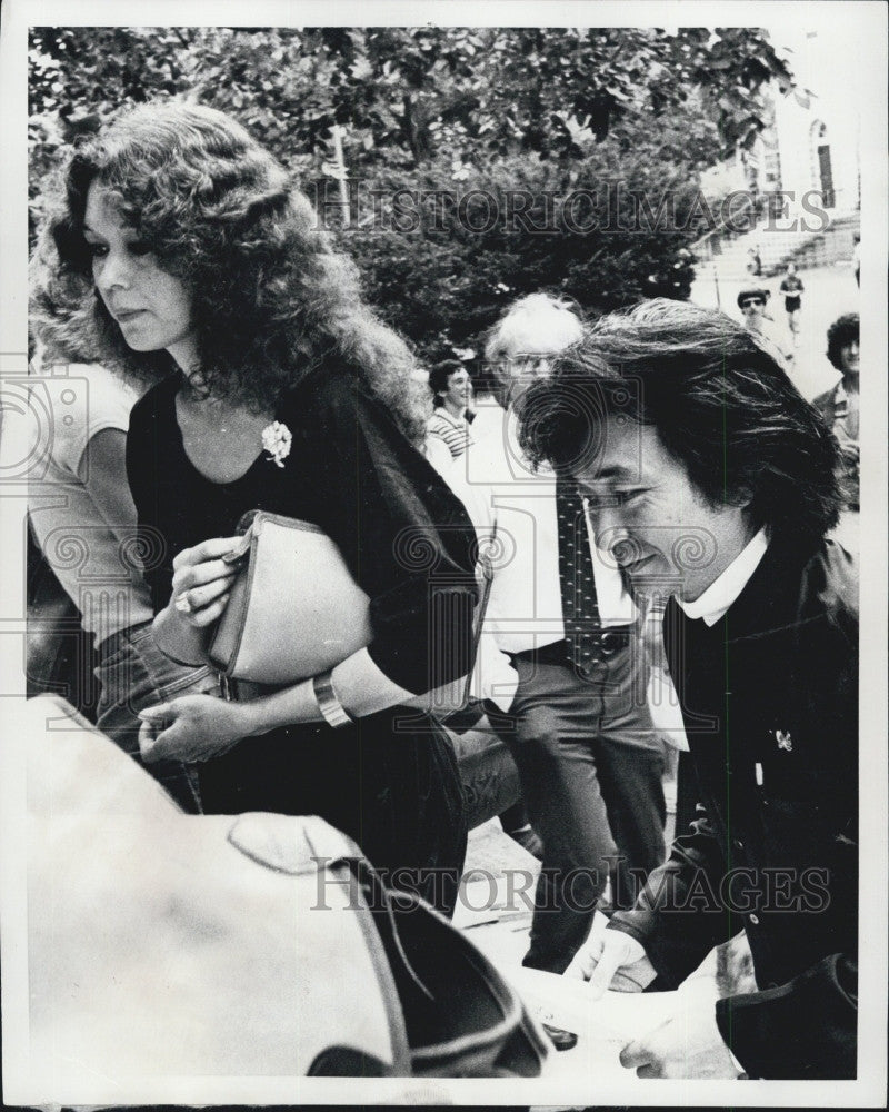 1979 Press Photo Boston Symphony Orchestra director Seiji Ozawa and wife - Historic Images