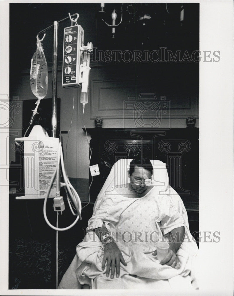 1991 Press Photo Aids patient Martin Gaffney holds press conference - Historic Images