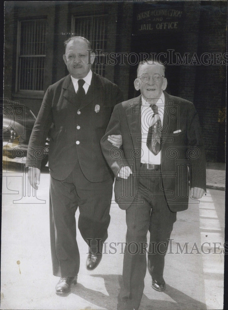 1954 Press Photo Dr. Walter C Thompson Nuclear Scientist - Historic Images