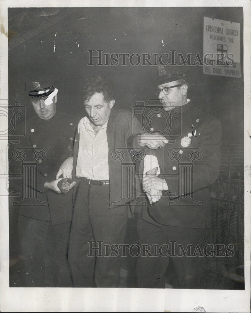 1957 Press Photo Reverend WH Thompson Church Good Shepard Boston Fire - Historic Images