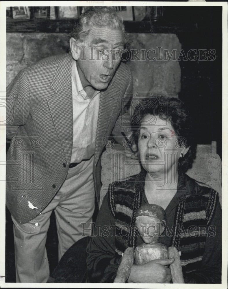 1981 Press Photo James Whitmore and Sada Thompson in &quot;On Golden Pond&quot; - Historic Images