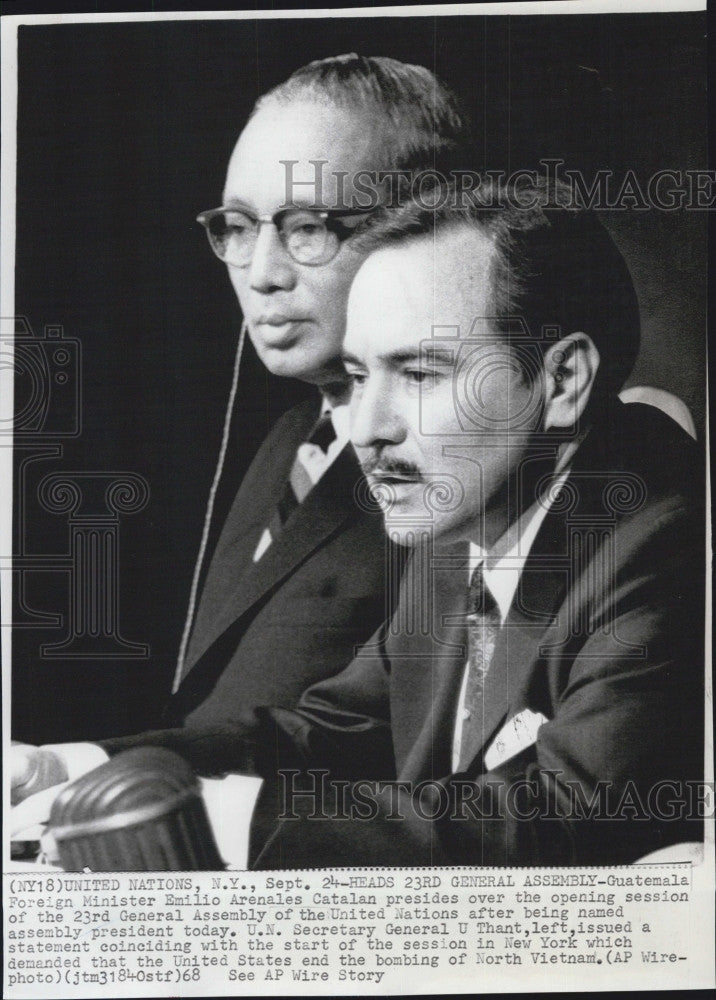 1968 Press Photo Guatemalan E A Catalan &amp; Sec Gen U Thant at the UN - Historic Images