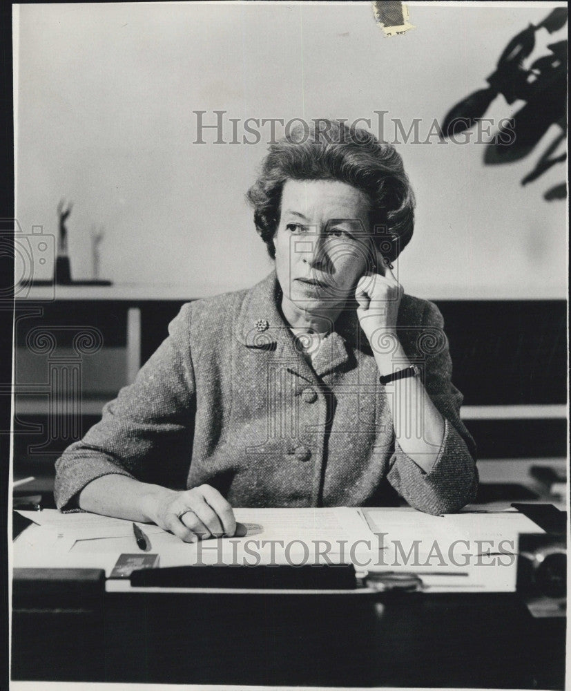 1963 Press Photo Miss Rosemary Park, former President of Connecticut College - Historic Images