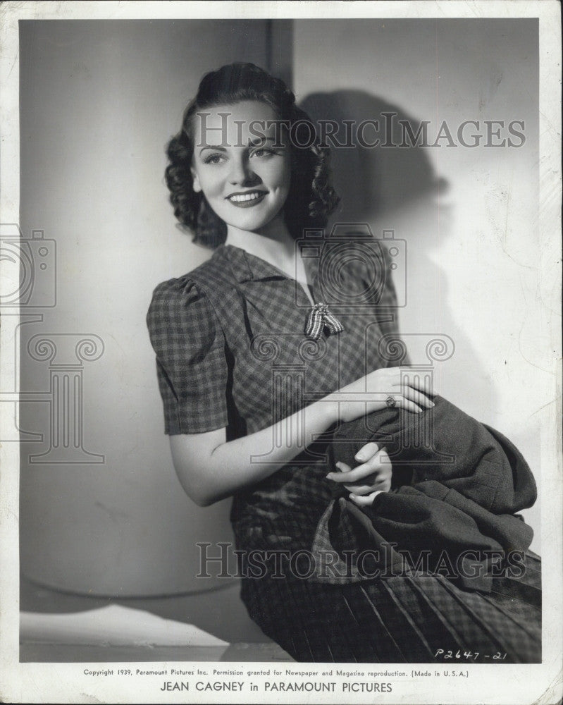 1945 Press Photo Actress Jean Cagney in &quot;Place of Our Own&quot; Film - Historic Images