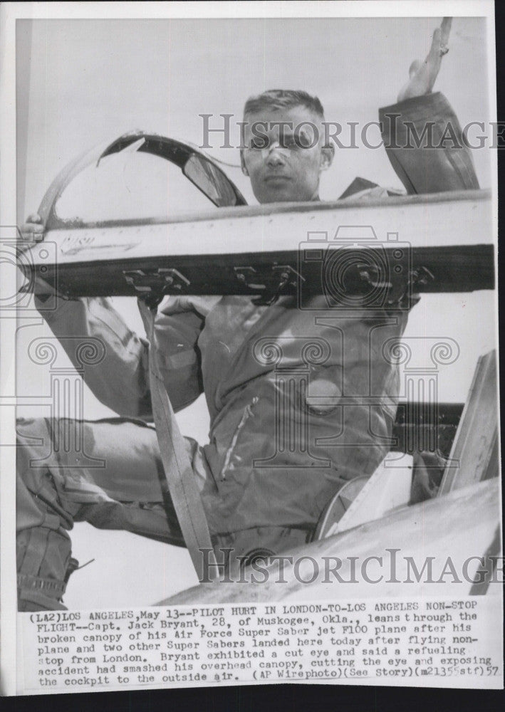 1957 Press Photo Capt Jack Bryant , Non Stop london to L.A. - Historic Images