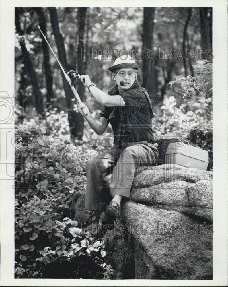 Press Photo Jess Cain , radio personality out fishing - Historic Images