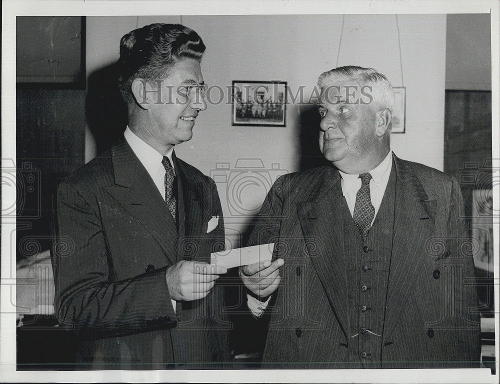 1941 Press Photo John Nicodemus &amp; Roy A Young - Historic Images