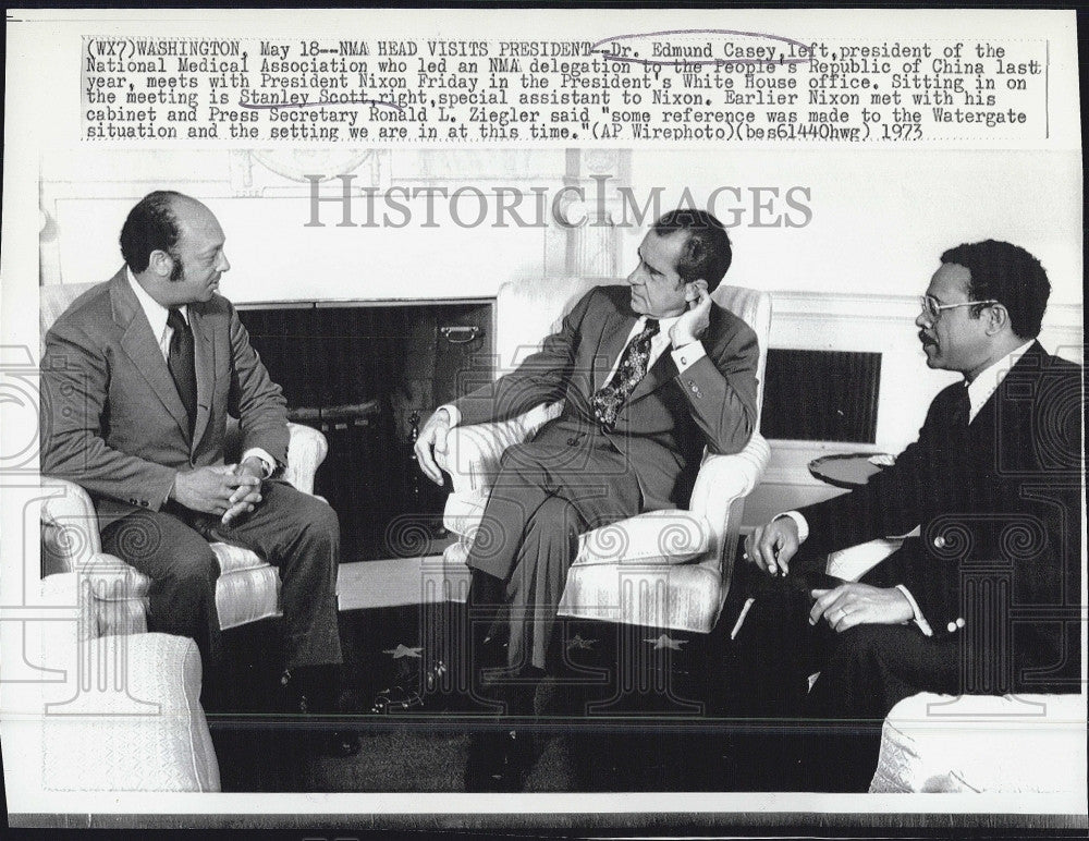 1973 Press Photo Dr Ed Casey, Pres. Nixon &amp; Stanley Scott - Historic Images