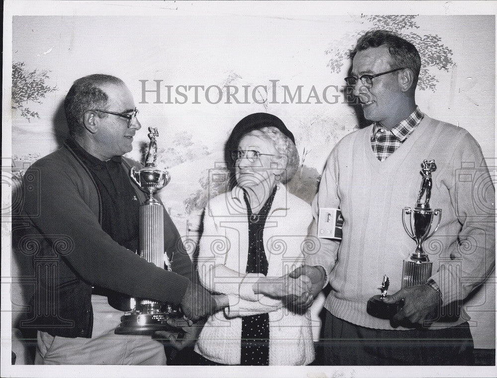 1963 Press Photo Dan Goshtigan, Jim Case &amp; Mrs MAy Forsyth - Historic Images