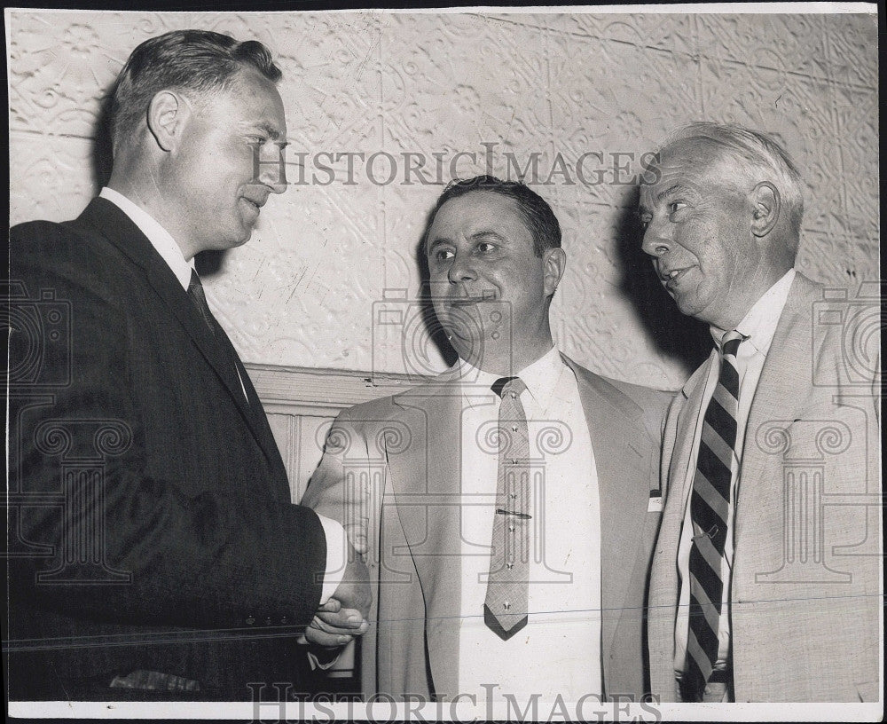 1960 Press Photo Joe cashman,B Garfinkle &amp; F Flaman of the Bruins - Historic Images