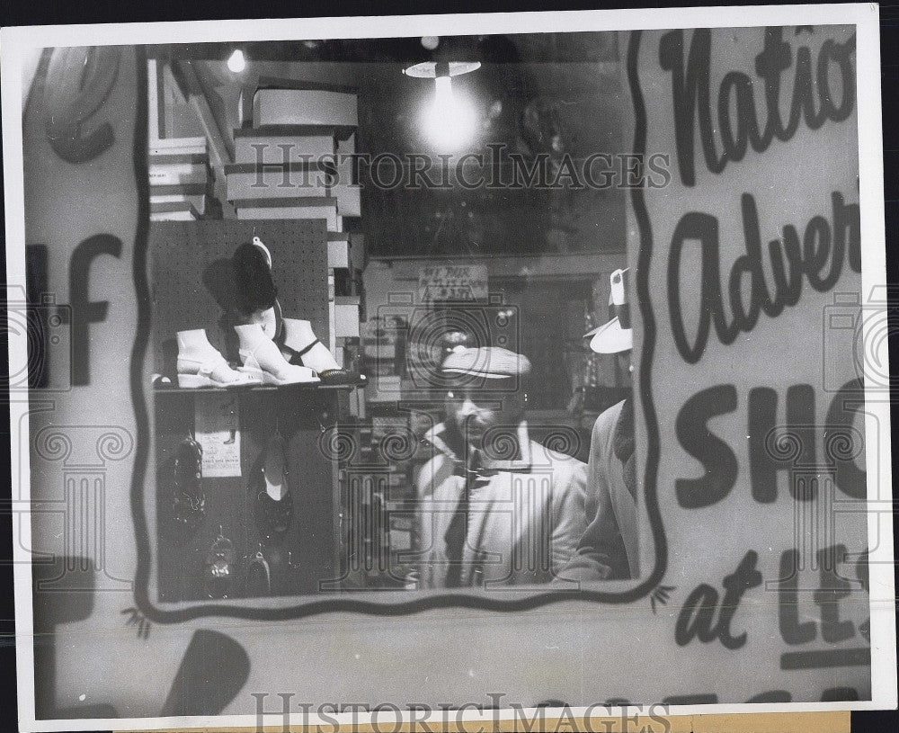 1957 Press Photo Eugene Caso, small business owner hurt in robbery - Historic Images