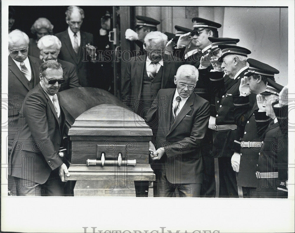 1983 Press Photo Funeral of Judge Chmielinski in Boston - Historic Images