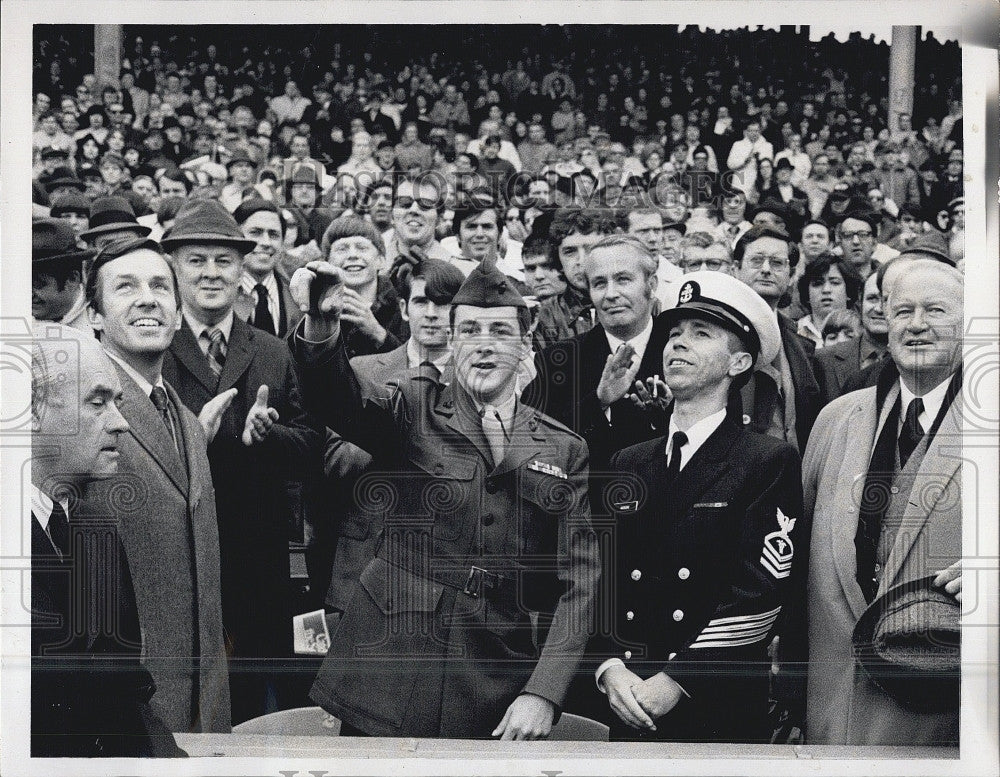 1971 Press Photo Lance Cpl Bruce K Bakaian at Fenway Park - Historic Images