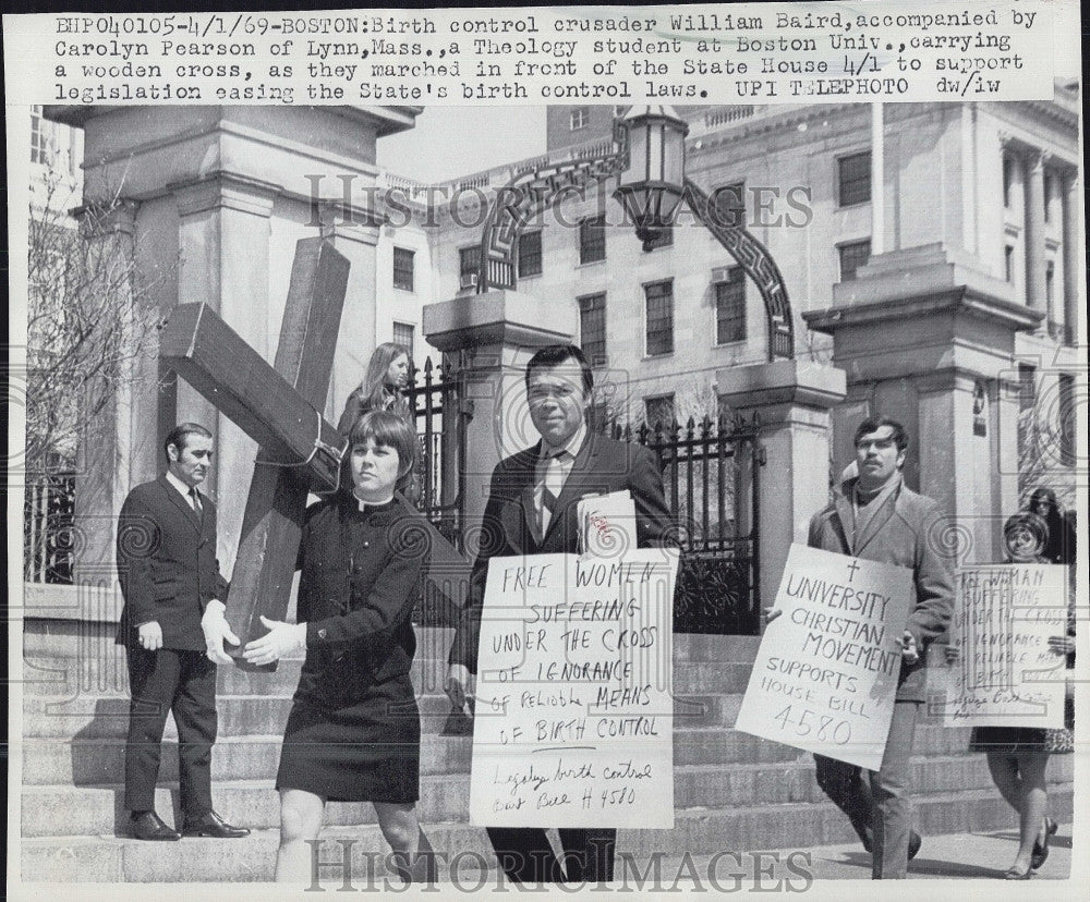 1969 Press Photo Wm Baird &amp; other Birth control crusaders - Historic Images