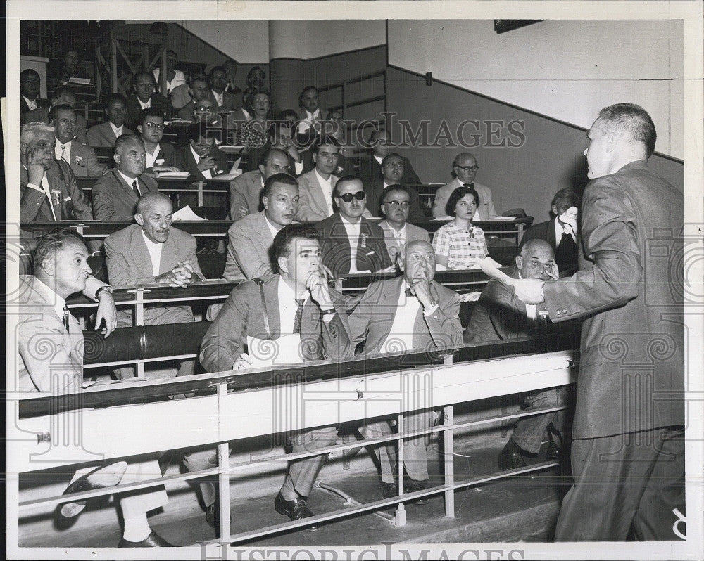 1959 Press Photo Dr. Geo. L. Nardi, Assistant Surgeon - Historic Images